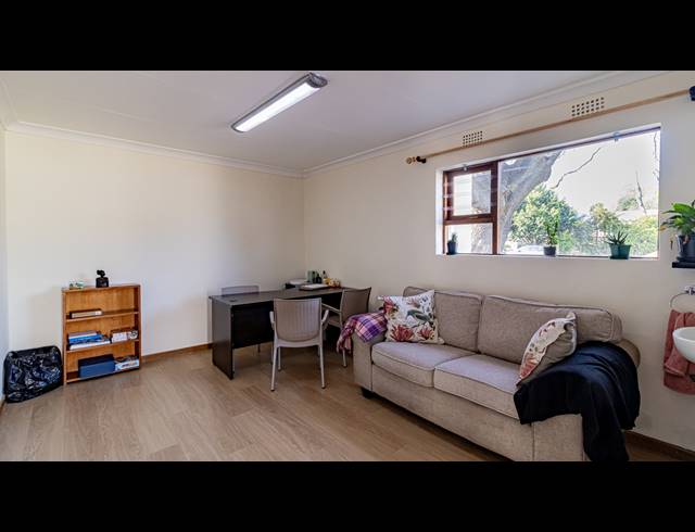 30M² OFFICE TO LET IN PARKTOWN